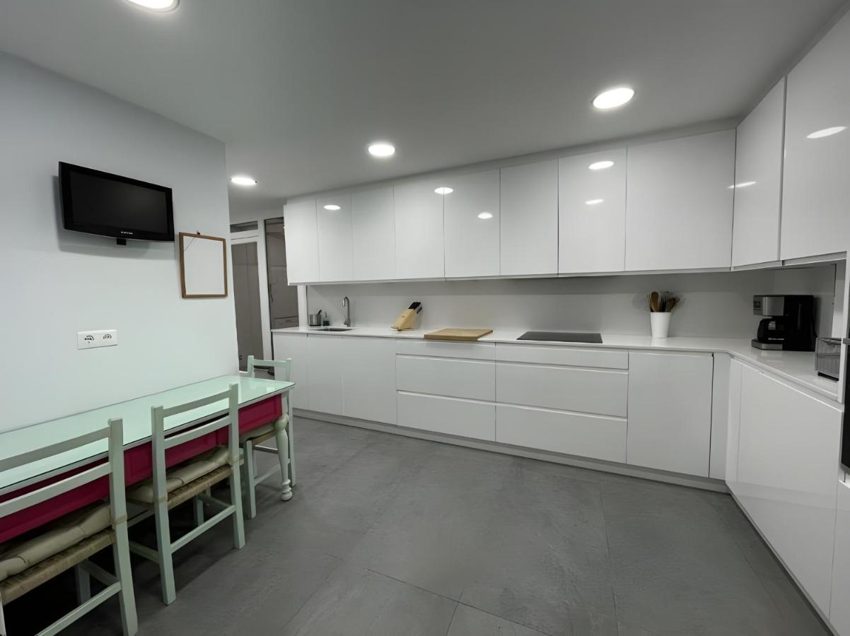 Amplio Y Moderno Piso De 4 Habitaciones Y Terraza Pontevedra Luaran gambar