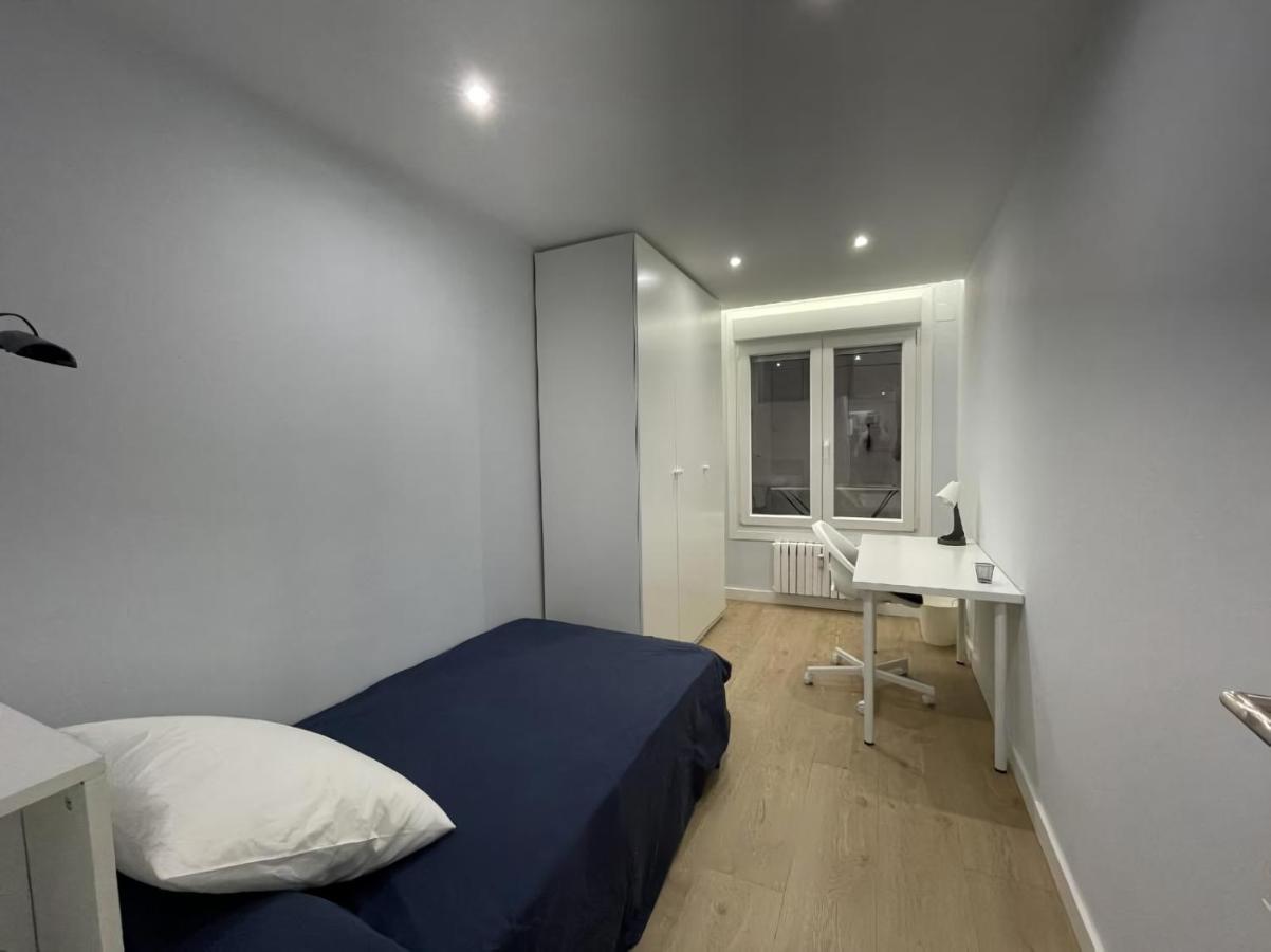 Amplio Y Moderno Piso De 4 Habitaciones Y Terraza Pontevedra Luaran gambar